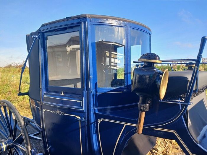 1903 Burlington Landaulette horse drawn carriage