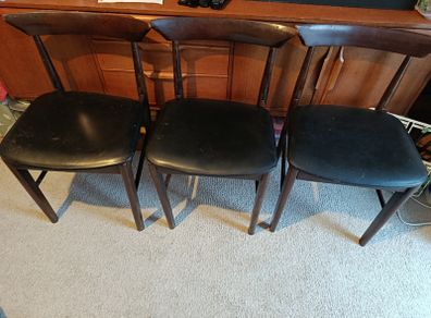 Set of 3 vintage chairs