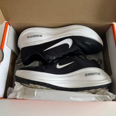 NIKE Men's Vomero Plus 7UK