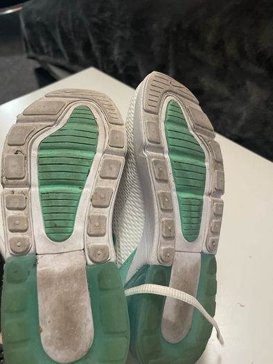 kids runners nike