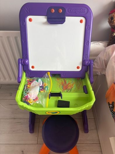 Crayola Art Desk and Easel