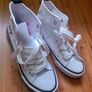 girl's Disney high tops Image 2
