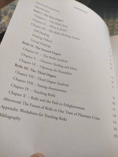 ESSENTIAL REIKI A Complete Guide to an Ancient Healing Art