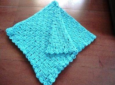 Crochet baby blanket. Aqua blue/green