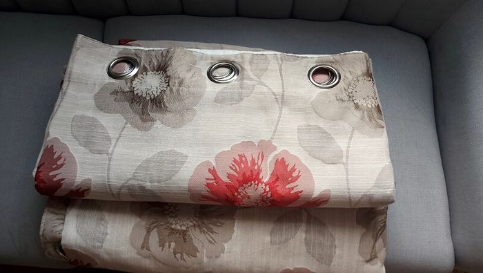 Curtain