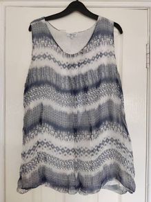 Stella Rosa sleeveless top XL