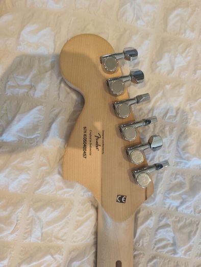 Fender Squier Stratocaster (Standard Series)