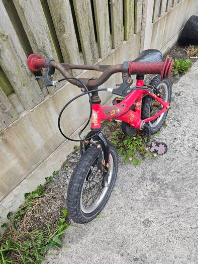 Free Raleigh Atom kids bike 14 inch wheel