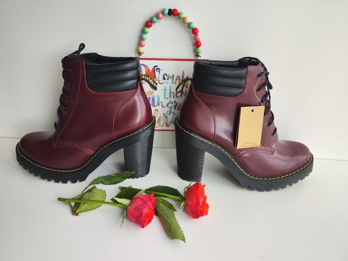Dr Martens Persephone cherry red chunky heel platform boots UK8 EU42 US10