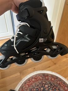 Kids roller skates