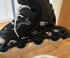 Kids roller skates