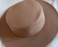 Tan Boater Hat Camel Fedora Flat Brim Size 57 Women's Festival