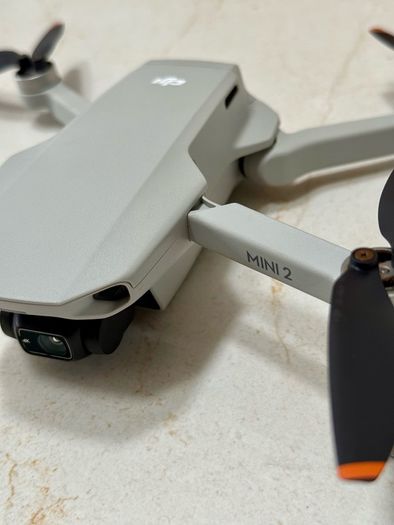 DJI Mini 2 Fly More Combo Like New Hardly Used