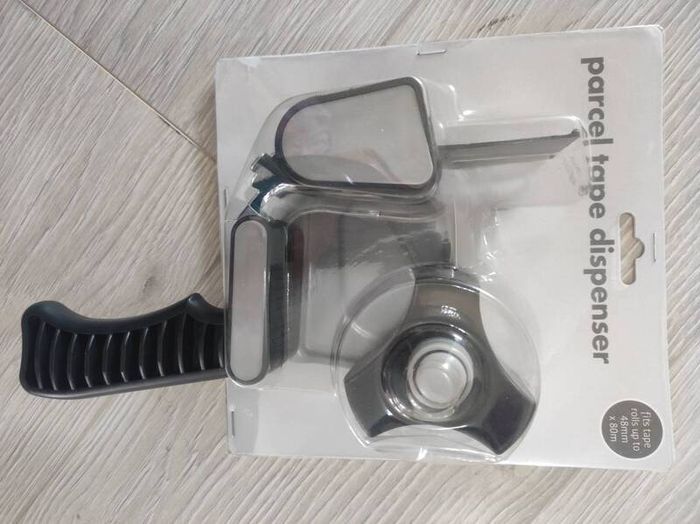 parcel tape dispenser