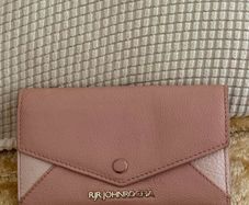 pink purse