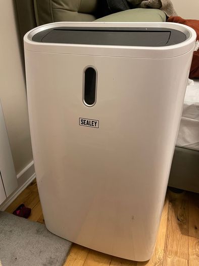 Dehumidifier/ Air Con on Wheels