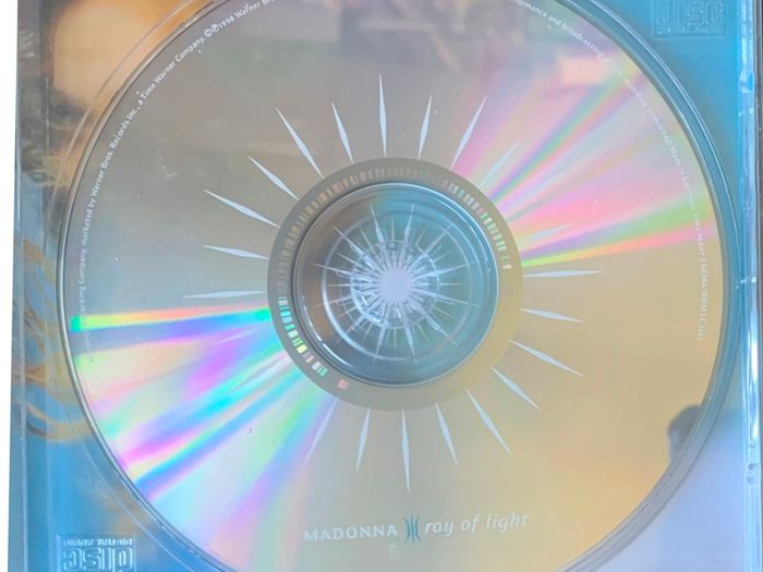 Madonna [1998] Ray Of Light (CD Album)