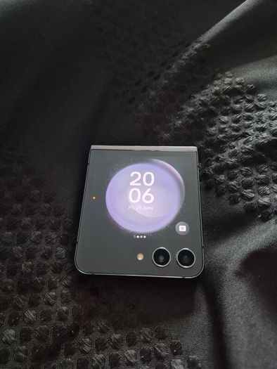 Samsung Galaxy Z Flip 5
