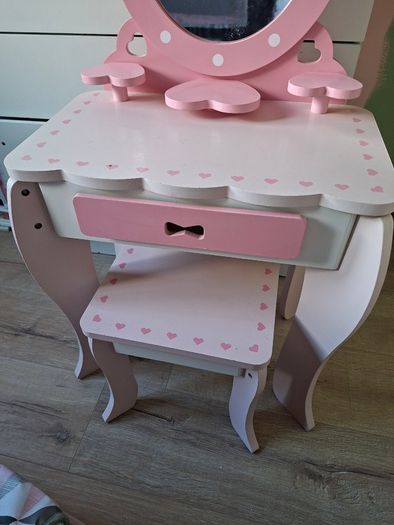 Toy Vanity table and stool