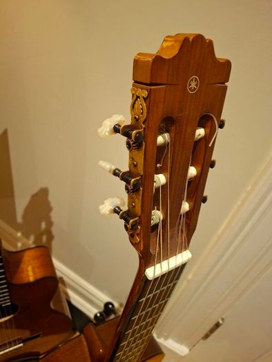 Yamaha G-235 Classical Guitar - great starter nylon-string