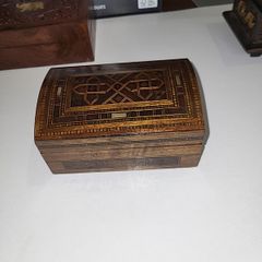 Trinket box inlaid