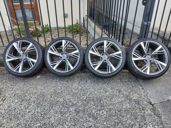 20 Inch Audi alloys and tyres