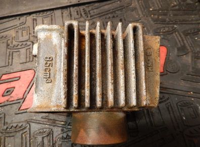 Honda 90 vintage cylinder