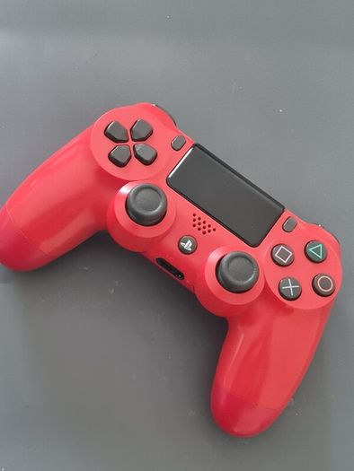 PlayStation 4 Duelshock V2 Controller.