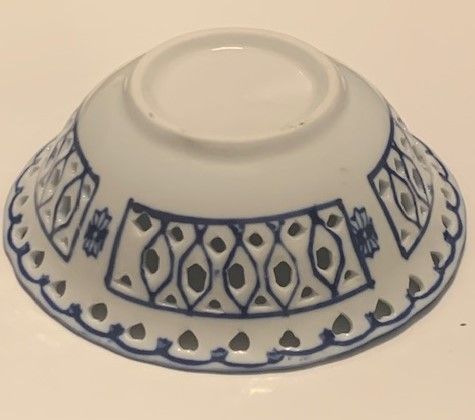 BNWT French porcelain decorative plate ornament with image of Mont St Michel