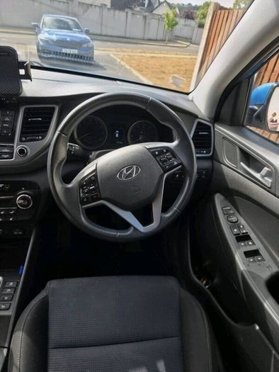 Hyundai Tuscon