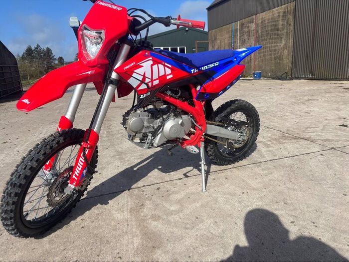 Pit bike