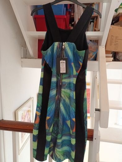 womans dress