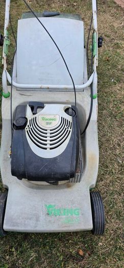 Viking mb448t petrol lawnmower