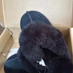 Leather slippers