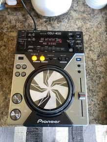 Pioneer cdj-400 x2