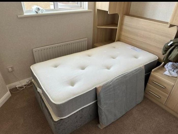 New Stylish SINGLE ,Double, King And Superking Sizes Divan Beds Instock. Tufted Memory Foam Mattresses And Optional Drawers Available