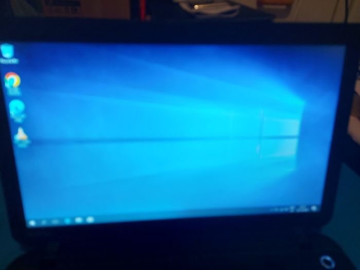 Toshiba Satellite C50-B-14D, Intel Celeron CPU N2830 2.1GHz, 4GB Ramm, 500GB HDD, Windows 10, Microsoft Edge, Chrome