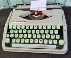 Hermes Baby Vintage Typewriter
