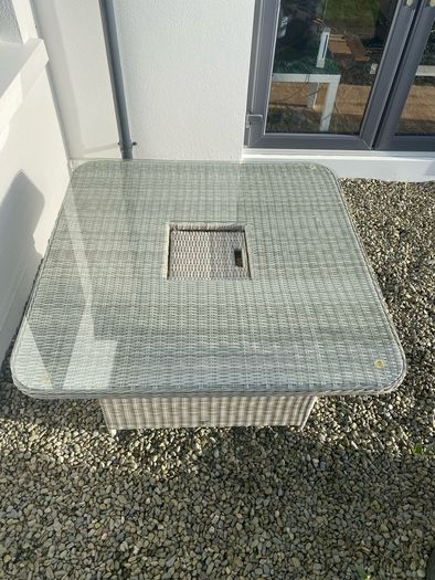 Hamilton Outdoor Table