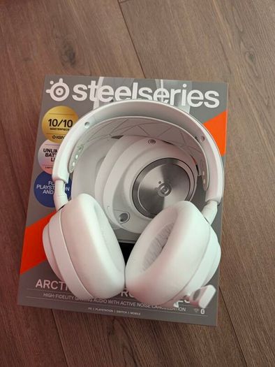 SteelSeries Arctis Nova Pro Wireless White
