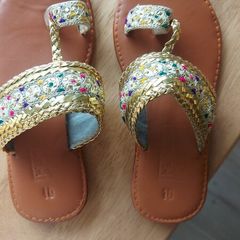 sandles