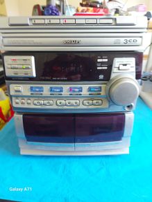 Philips Hi-Fi System, Model FW 396C-22, 3 CD Changer, Dual Tape Deck, Tuner and Aux, in very good condition