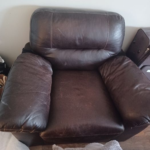 Couch 1 seater + 2 seater + stool for feet