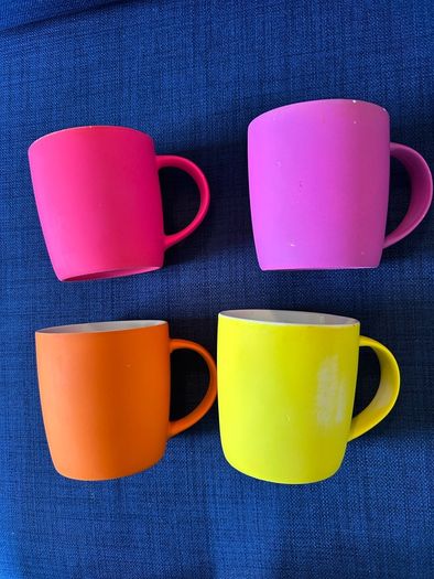 mugs x 4