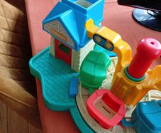 toys