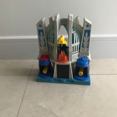 Imaginext Superman Hall of Justice