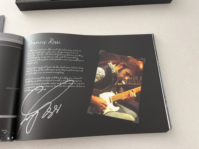 SIGNED:Status Quo - Farewell Frantic Four. Limited edition 91 of 750