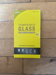 iPhone 16 pro screen protector