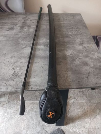 SSP golf iron. And case . Right handed club.