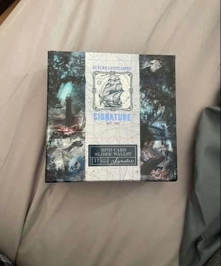 Card slider wallet